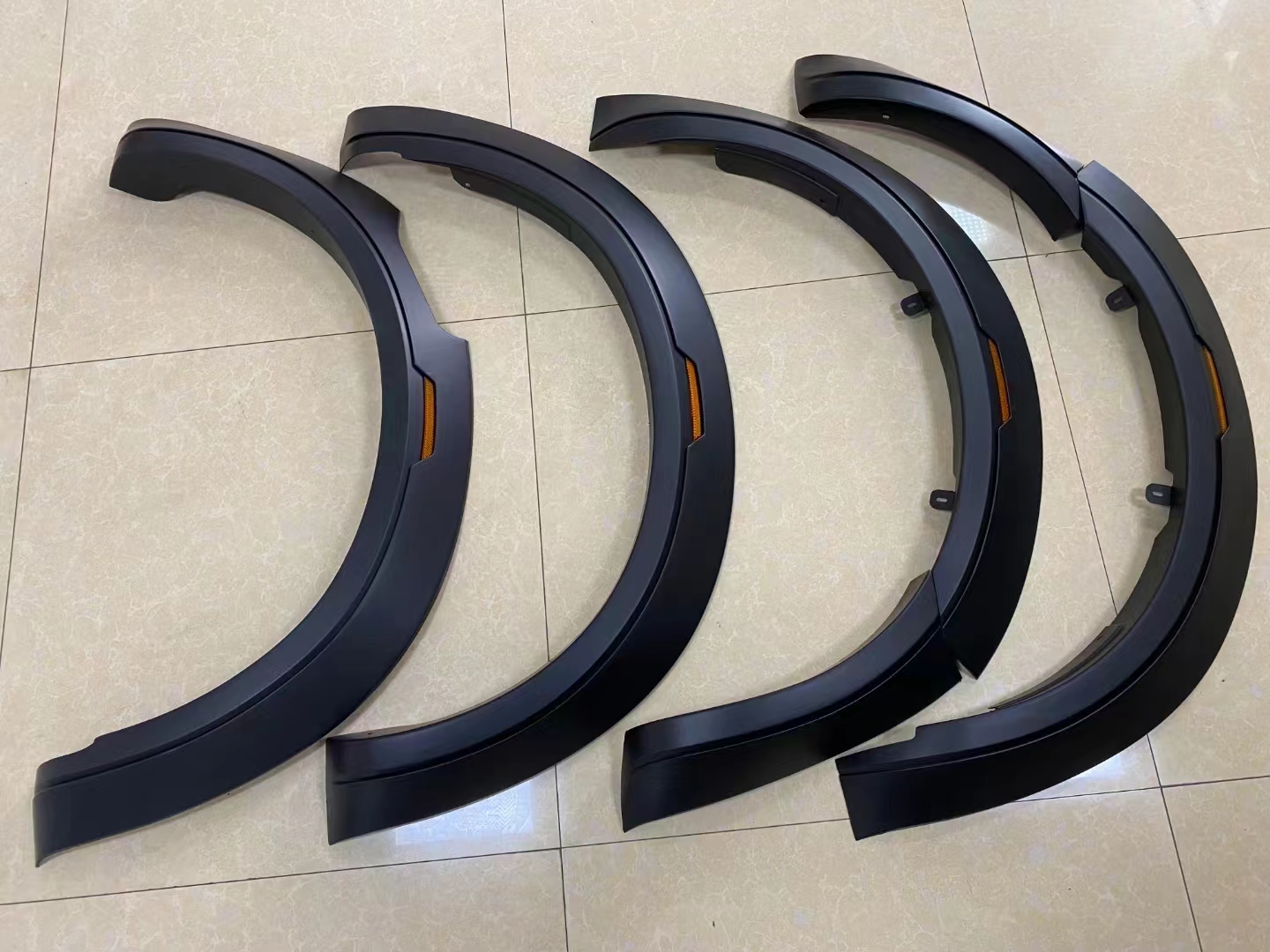 For Isuzu D-Max 2020 2021 2022 Double Cab Fender Flare With Reflector